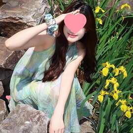 薄荷曼波绿色绑带挂脖连衣裙子女夏季法式气质海边度假风沙滩长裙