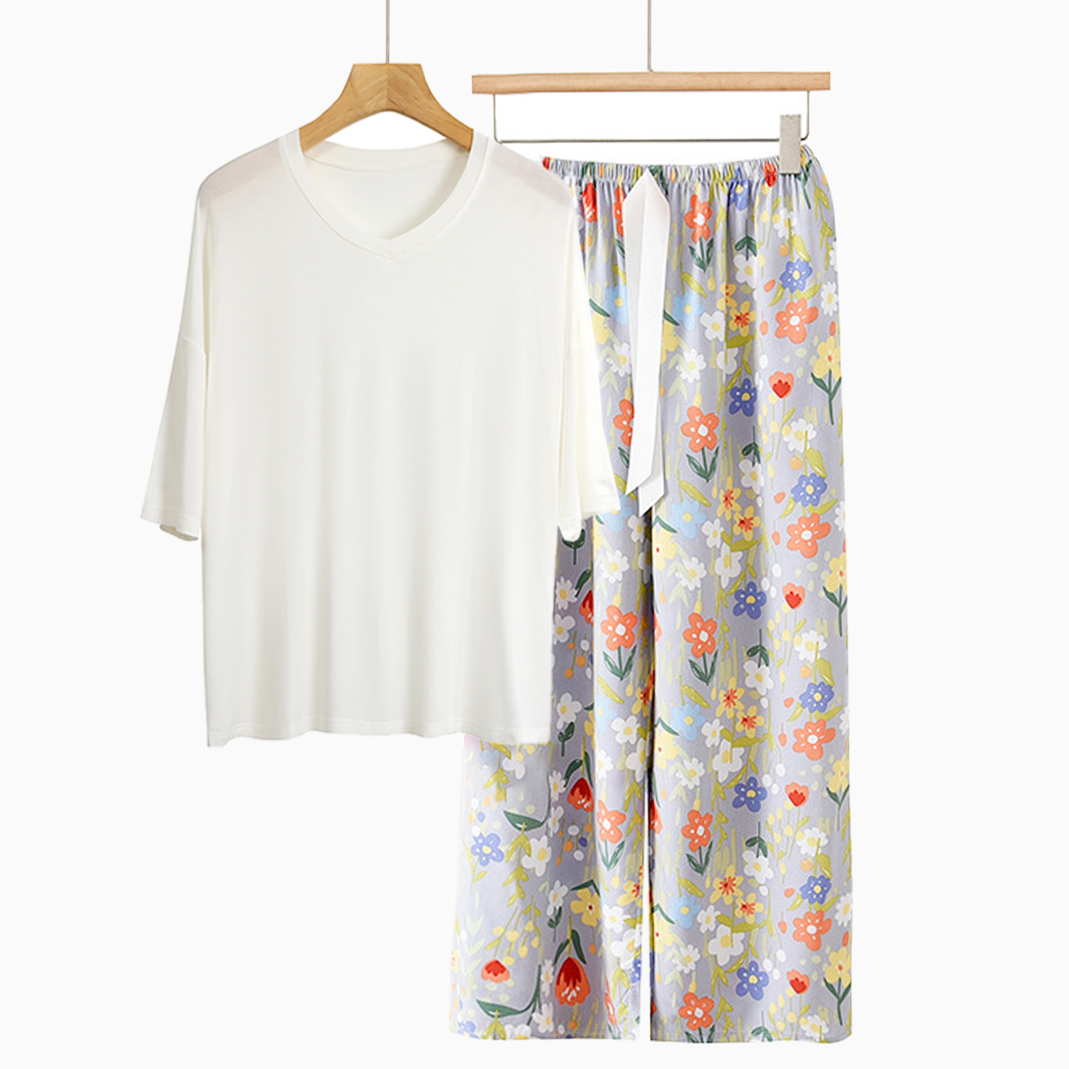 흰색 + 회색 구름