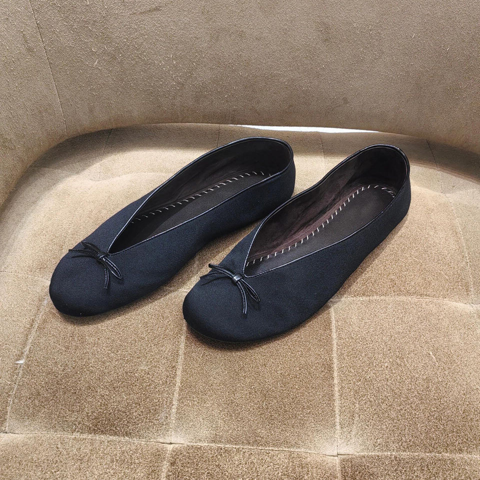 Giày búp bê nữ mũi tròn đính nơ, đế bệt cổ thấp, da bò, phong cách retro — màu đen