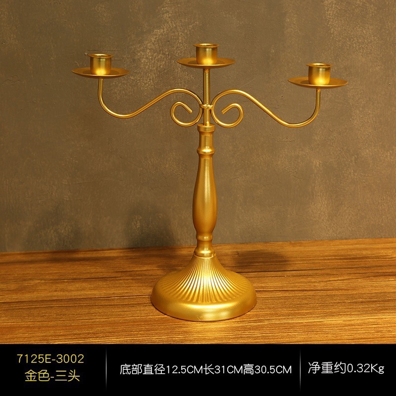 Vela de cumpleaños con luz de vela francesa medieval accesorios de decoración romántica casa retro luz de vela europea soporte de mesa de candelabro de hierro forjado