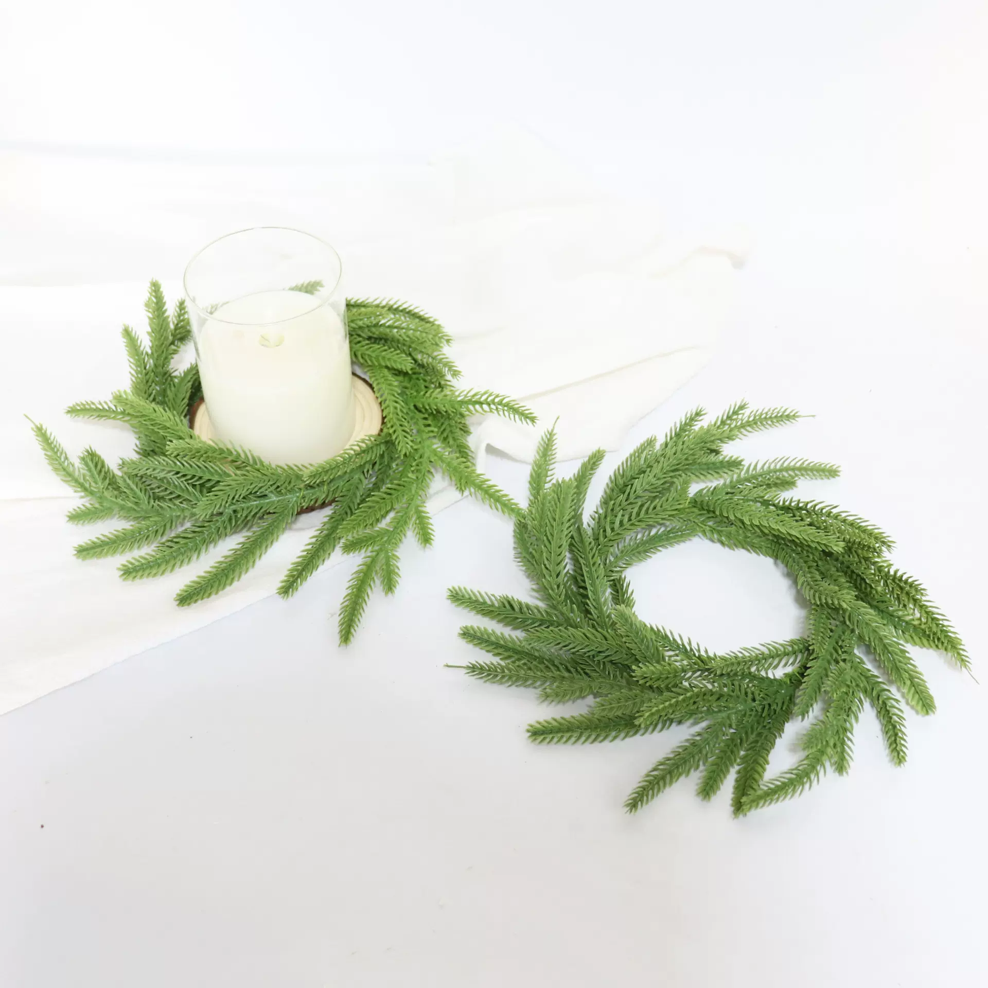 亚马逊仿真诺福克松PE软胶圣诞花环 圣诞节蜡烛环装饰厂家现销售