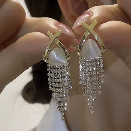 耳环;项链;耳钉