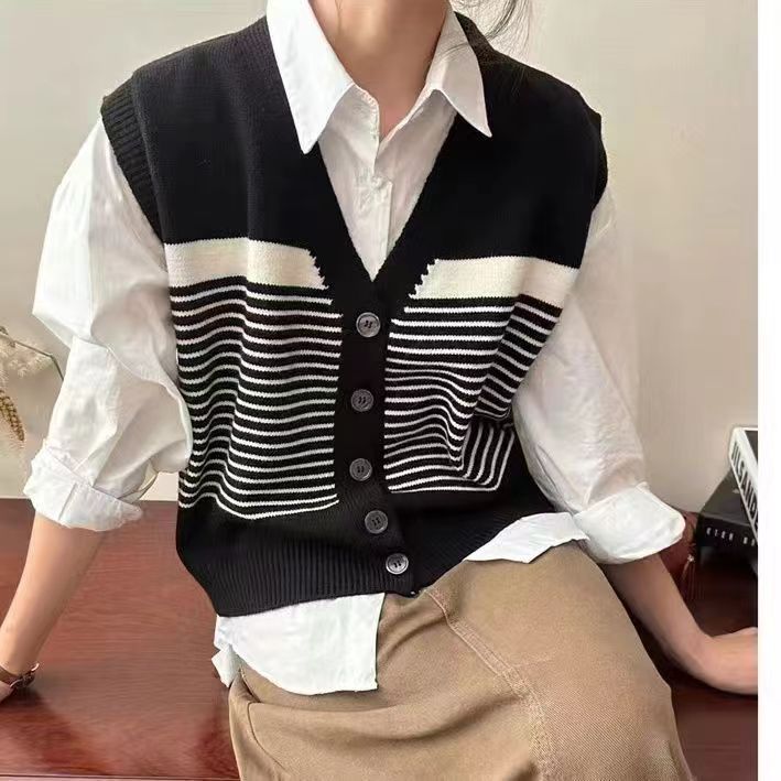 Spring and Autumn 2024 New V-Neck Loose Stacked Striped Contrast Knitted Vest Women's Sweater Cardigan Vest Top