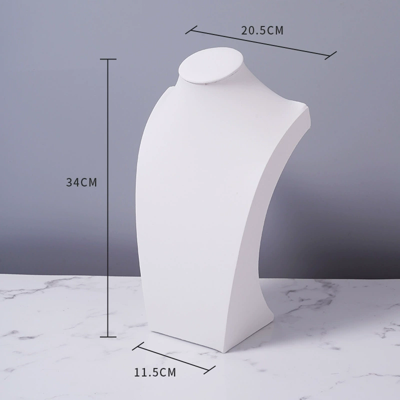 Necklace, stand, mannequin head