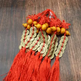 木质工艺品;美发梳;经络保健器材