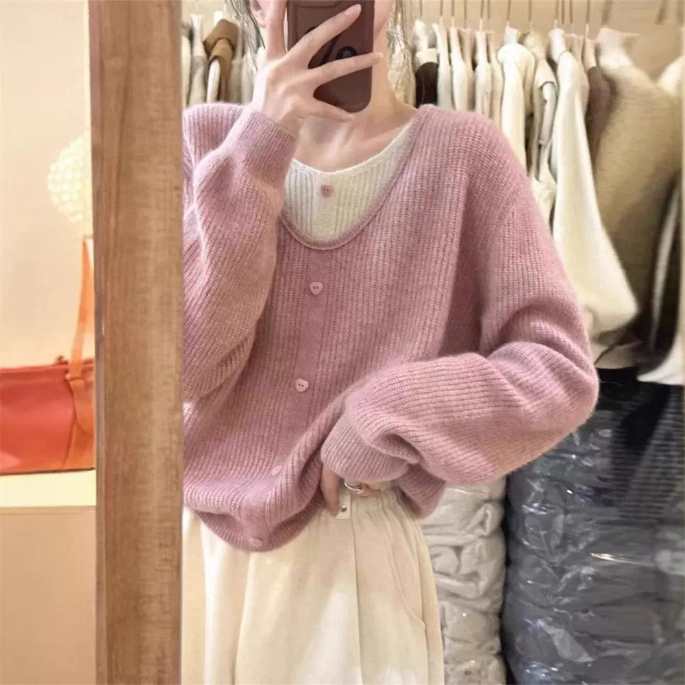 爱心扣拼接假两件针织衫上衣女秋冬新款宽松气质减龄套头毛衣女潮