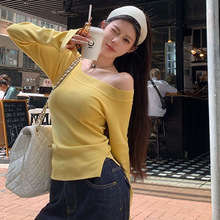 多巴胺斜领露肩开叉百搭长袖针织衫女装秋季韩系毛衣内搭打底上衣