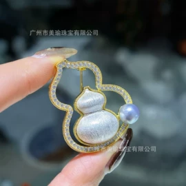 天然珍珠项饰;天然珍珠胸饰;天然珍珠手饰