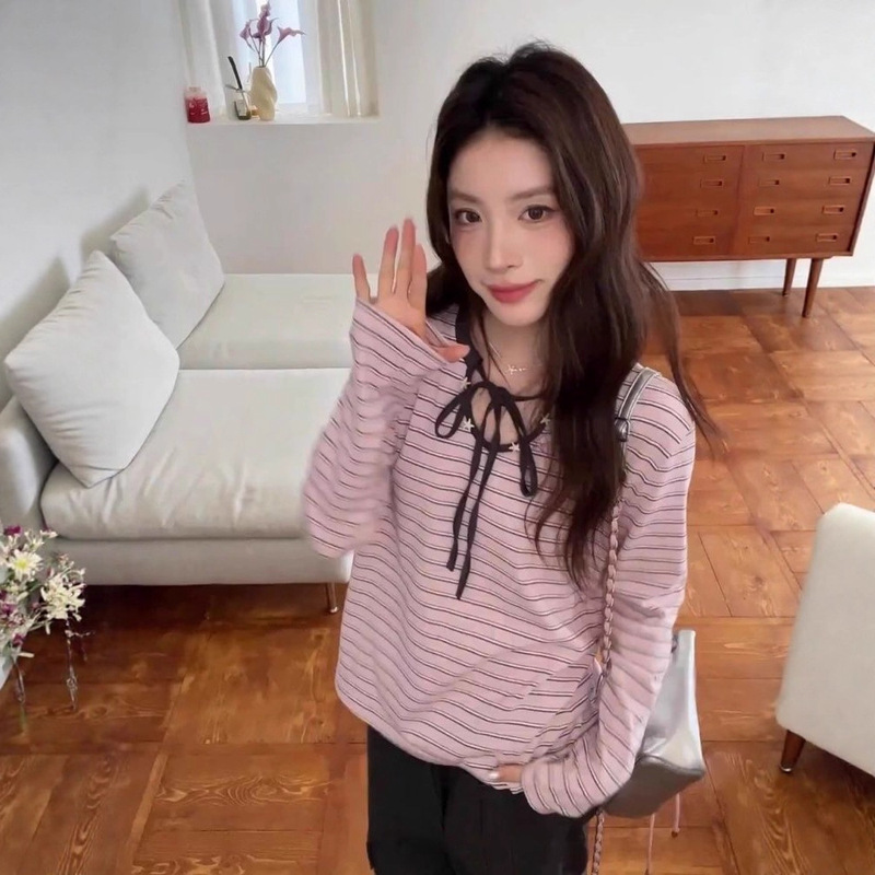 Korean Style Pink Stripesd Strappy Long-Sleeved T-Shirt for Women in Autum New Style Loose, Sweet and Slim Bottoming Shirt Top