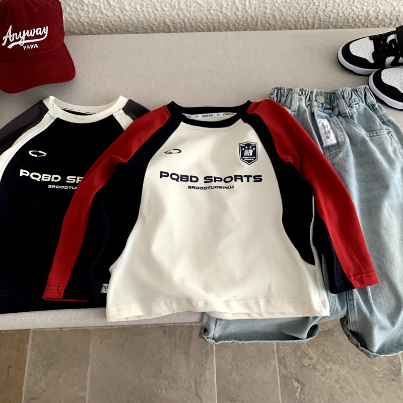 Children's autumn T-shirt for boys