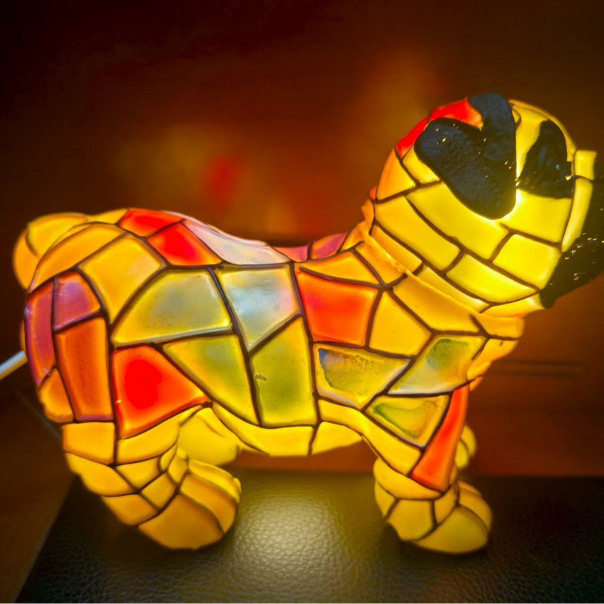 Transfronterizos de color fantasma extraña adornos de perro lámpara de noche USB adornos de escritorio para el hogar atmósfera decoración de luces de color perro