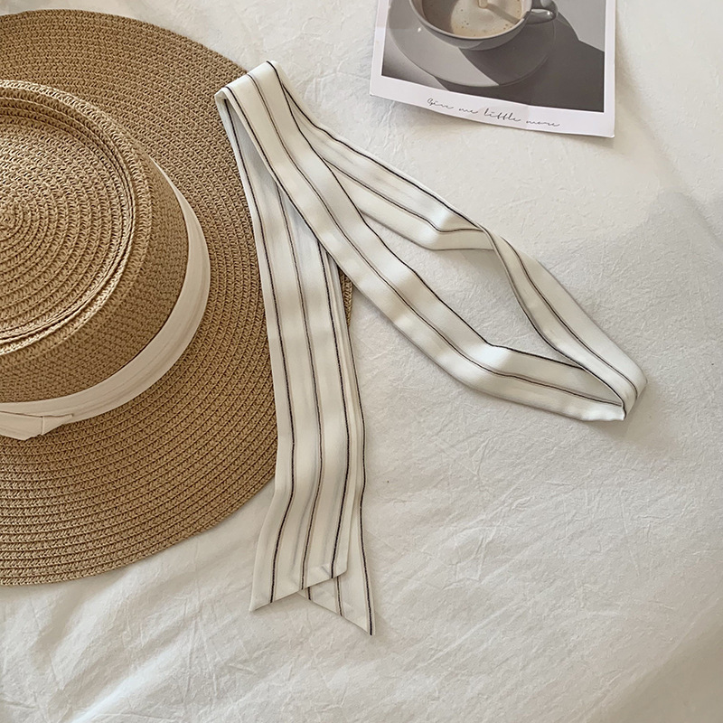 Bufanda de seda pequeña de lunares versión coreana femenina de todo fósforo ins bufanda de esquina larga y estrecha se puede combinar con bolso, camisa, cinta, cinta