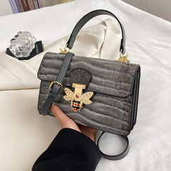 Cross-border women's 2023 new single-shoulder crossbody hand-held glossy gradient snake skin texture high-end small square bag