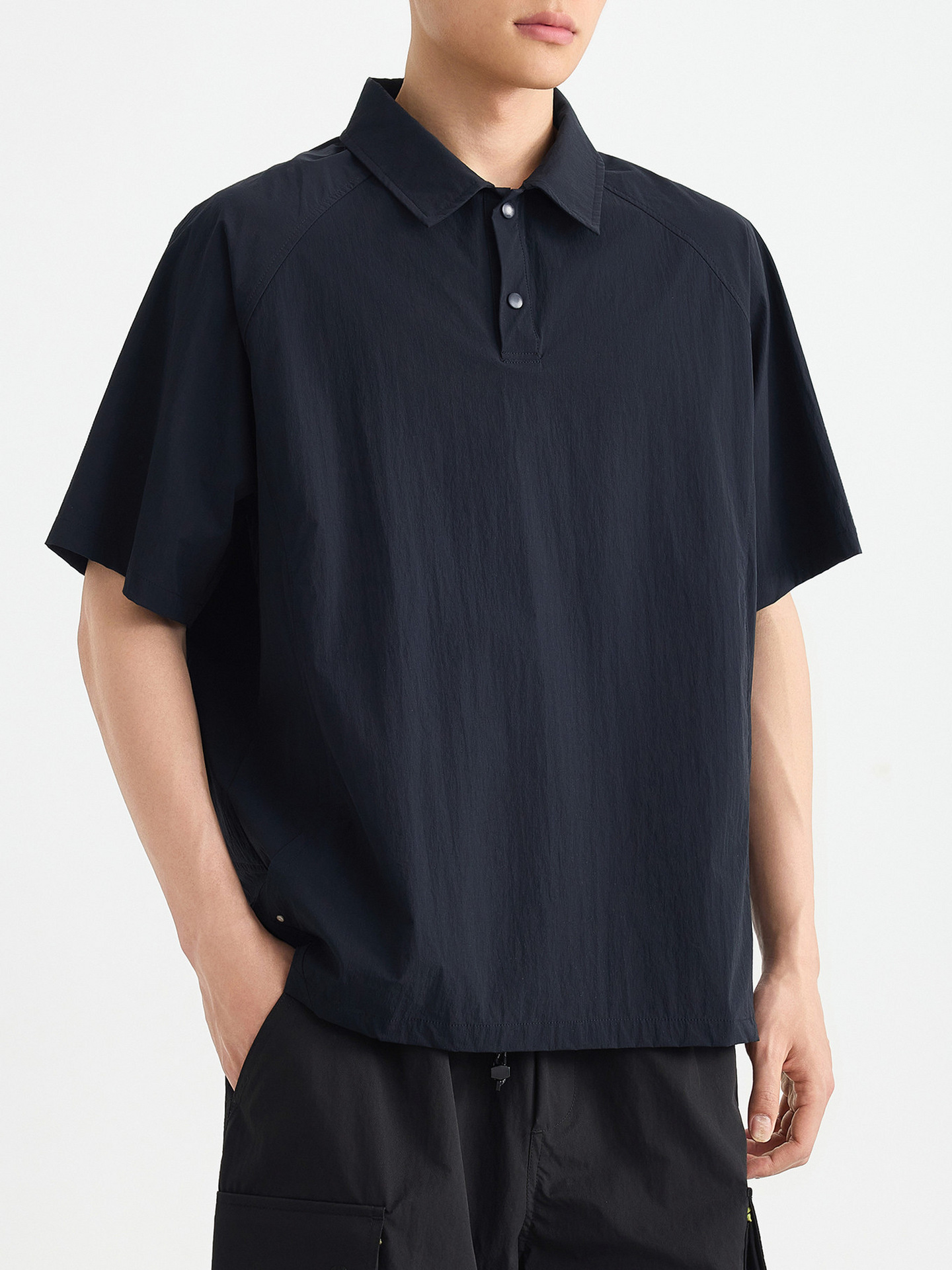 Áo polo nam tay raglan thể thao thành phố, chất liệu nhẹ khô nhanh — Màu trắng sữa