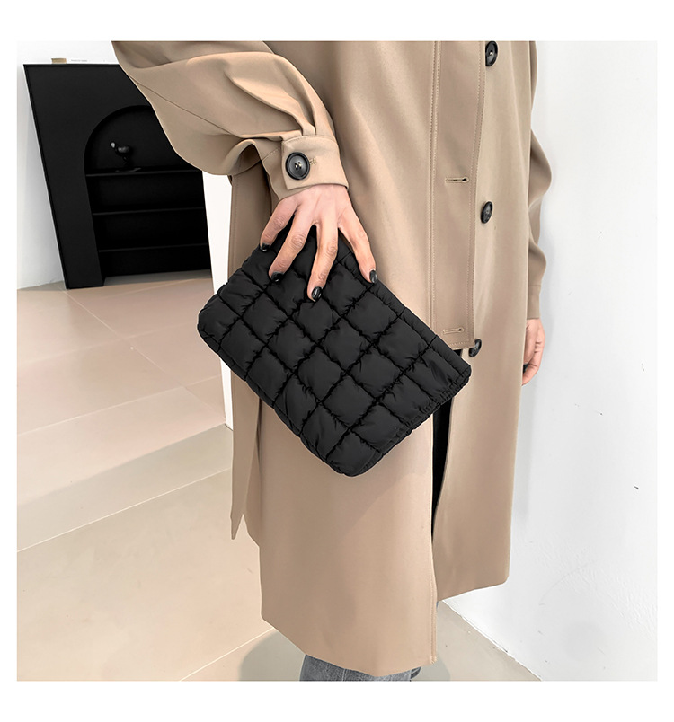 175g Weight Synthetic Leather Lining Material Magnetic Buckle Closure Type / Strap Type Clutch Bag Bags Type Holiday, Travel Occasion Cotton Material Lattice, Solid Color Pattern All Seasons Season Women's Gender Basic, Classic Style Style Medium Size Basic Classic Style Lattice Solid Color Cotton Makeup Bags 12