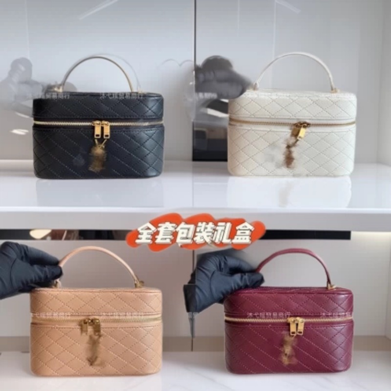 Qadın kviltli çiyin çantası, kvadrat formalı kosmetik çanta