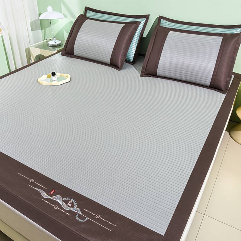 회색 줄무늬 얼음 실크 매트