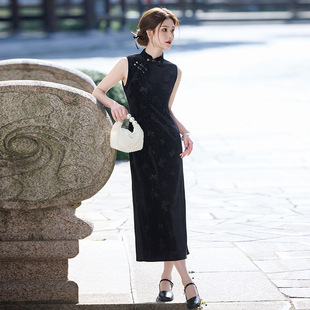 Qianjin Princess Spring and Summer New Chinese Style Black Sleeveless Single Layer Velvet Embossed Simple and Emoxious Long Cheongsam