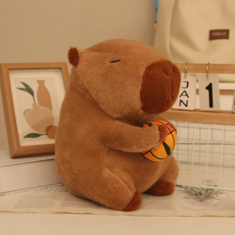 Capibara sosteniendo baloncesto【30cm】