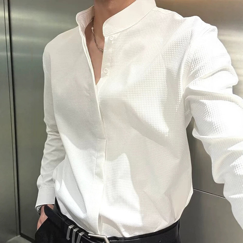 American-style trendy Henley shirt for men, featuring a waffle texture, slim fit, long sleeves, open collar, and a casual workwear design American-style trendy Henley shirt for men, featuring a waffle texture, slim fit, long sleeves, open collar, and a casual workwear design
