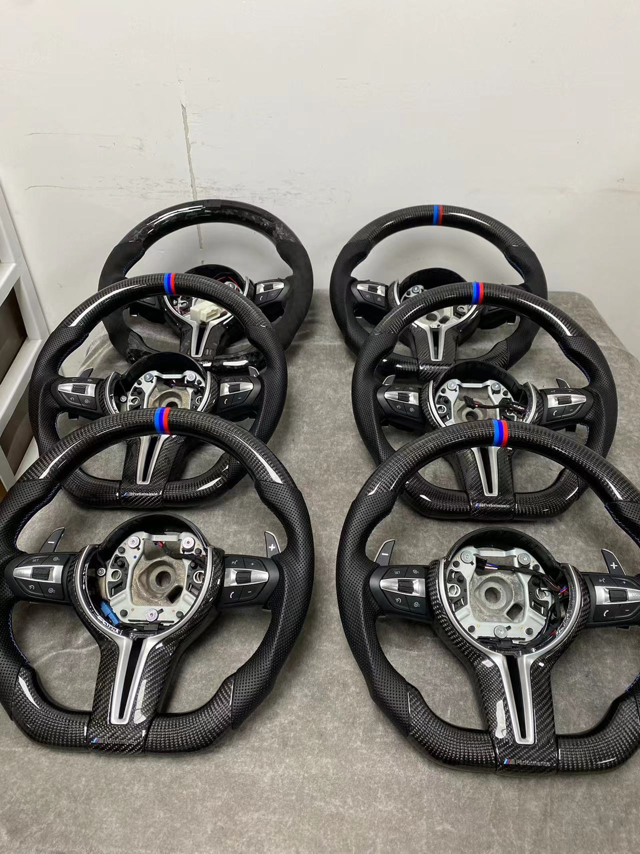 Popular in foreign trade, suitable for BMW F chassis 3 Series, 5 Series, X3, X5, M3, M6 carbon fiber car steering wheel modification and customization