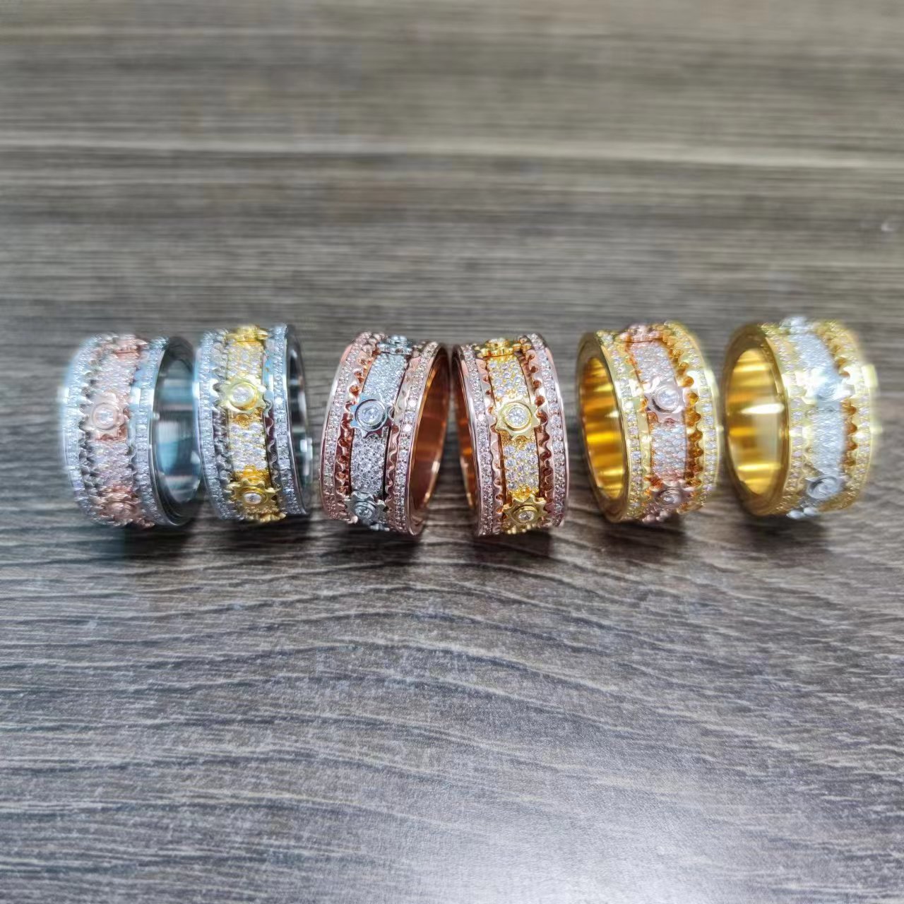 Custom metal accessories color