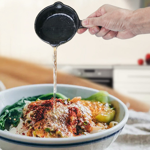 Small happiness cast iron pan, oil dipping small pan, stir-frying oil pan, oil splashing pan, mini hot oil small pan, bird-shaped egg pan, flat pan