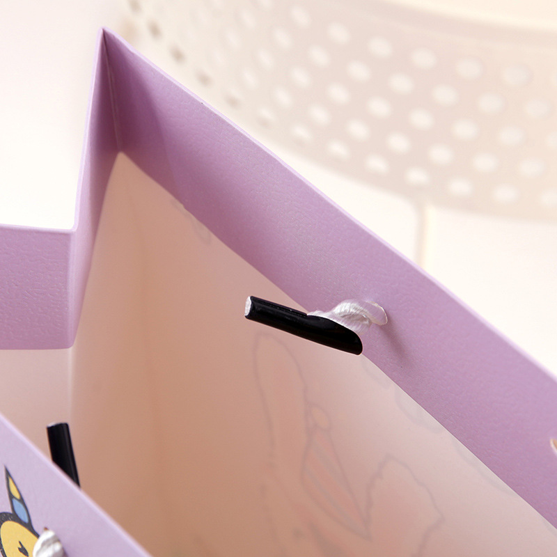 Bolsas de regalo de dibujos animados embalaje de regalo de cumpleaños bolsas de mano en red tarjeta blanca con bolsas de regalo de mano bolsas de caja de regalo