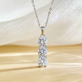 莫桑钻项饰;莫桑钻;项链