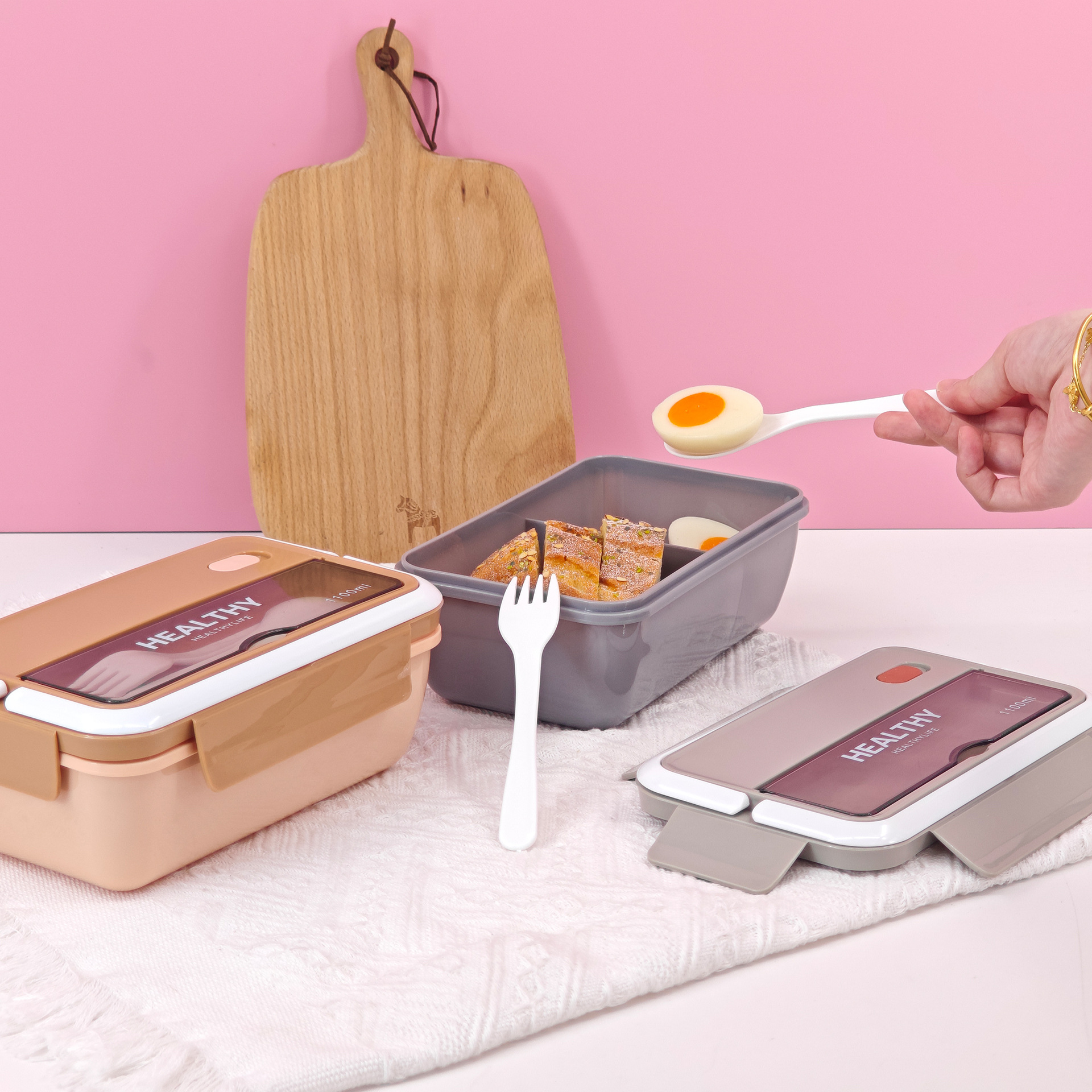 Hot sale en el sudeste asiático caja de comidas portátil de plástico sellado caja de almuerzo doméstica caja de almuerzo portátil al aire libre puede calentarse por microondas