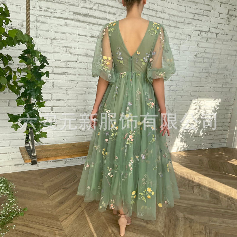 Comercio exterior europeo y americano Amazon AliExpress deseo estación independiente verde bordado encaje de media longitud vestido de bola profundo cuello en V