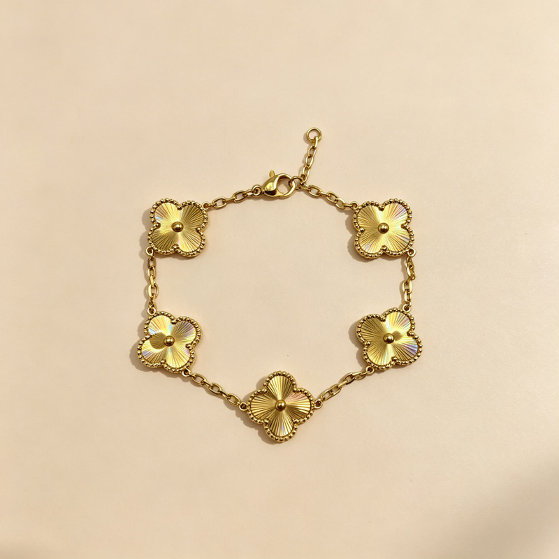 15MM High-End Light Luxury Four-Leaf Clover Grooved Double-Sided Laser Gold Four-Leaf Clover Bracelet Designer Classic Jewelry 15MM High-End Light Luxury Four-Leaf Clover Grooved Double-Sided Laser Gold Four-Leaf Clover Bracelet Designer Classic Jewelry