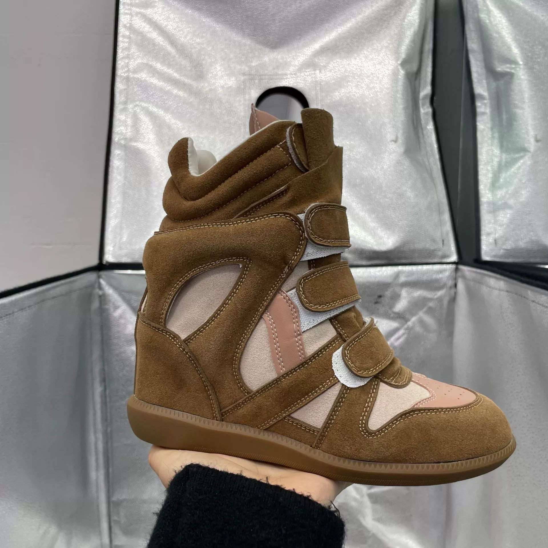 Кроссовки на танкетке (Steve Madden) женские, размеры 35–40, многоколорные
