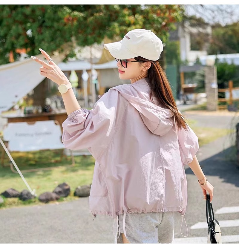 Áo chống nắng nữ dáng rộng có mũ, chất liệu mỏng nhẹ thoáng khí — Màu xanh lục nhạt chi tiết 28