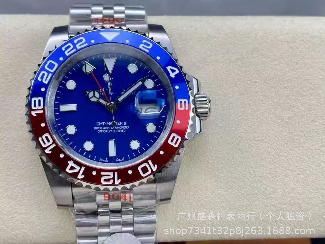 18 / reloj desnudo