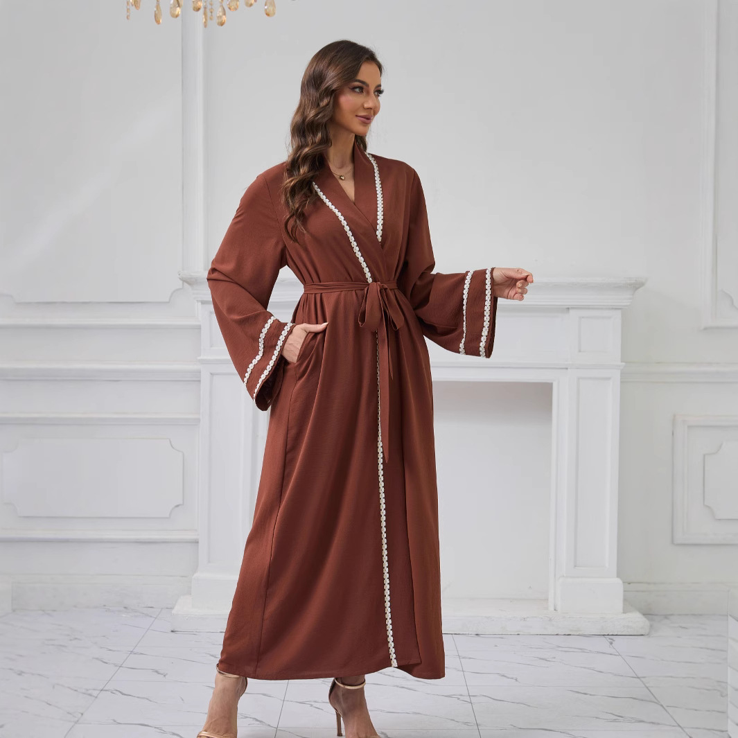 Women's Embroidered Arabic Robe With Bell Sleeves And Waist Belt_ecoleips.com