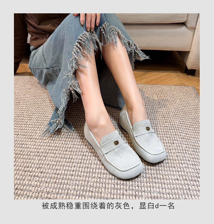 Giày lười nữ đế mềm bề mặt mềm, mũi tròn, gắn hoa trà trang trí, tăng chiều cao ẩn, phong cách công sở — Khaki (toàn dải), Màu xám (toàn dải) chi tiết 11