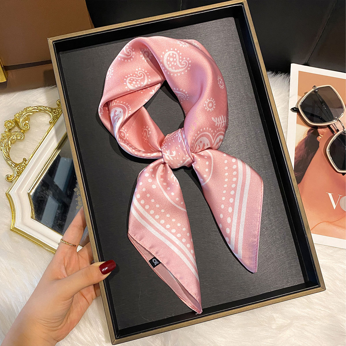 70% Imitation Silk Scarf For Women Luxurious Versatile Printed Professional Wholesale Spring Summer Accessory_voghion.com