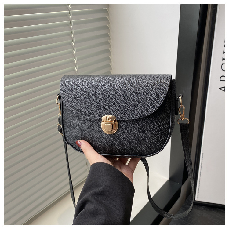 276g Weight Sewing Thread Fashion Element Lock clasp Closure Type Single Shoulder Strap Strap Type Casual Occasion Pu Leather Material Solid Color Pattern All Seasons Season Women's Gender Classic Style Style Square Shape Women's Pu Leather Solid Color Classic Style Sewing Thread Square Lock Clasp 9