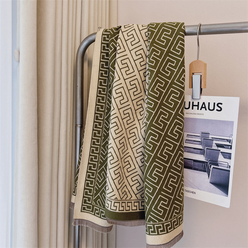 Neuer vielseitiger, einfacher geometrischer doppelseitiger I-Mitation-Kaschmir-Winterwärmer, langer Schal mit Schal und Mantel für_voghion.com