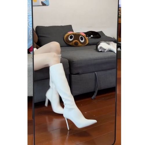 Sweet and Cool French Anti-Slip Hepburn Style Fashion Boots 2025 New Model Street Style High Fashion Boots to Match Skirts Low-Opening Long Boots
