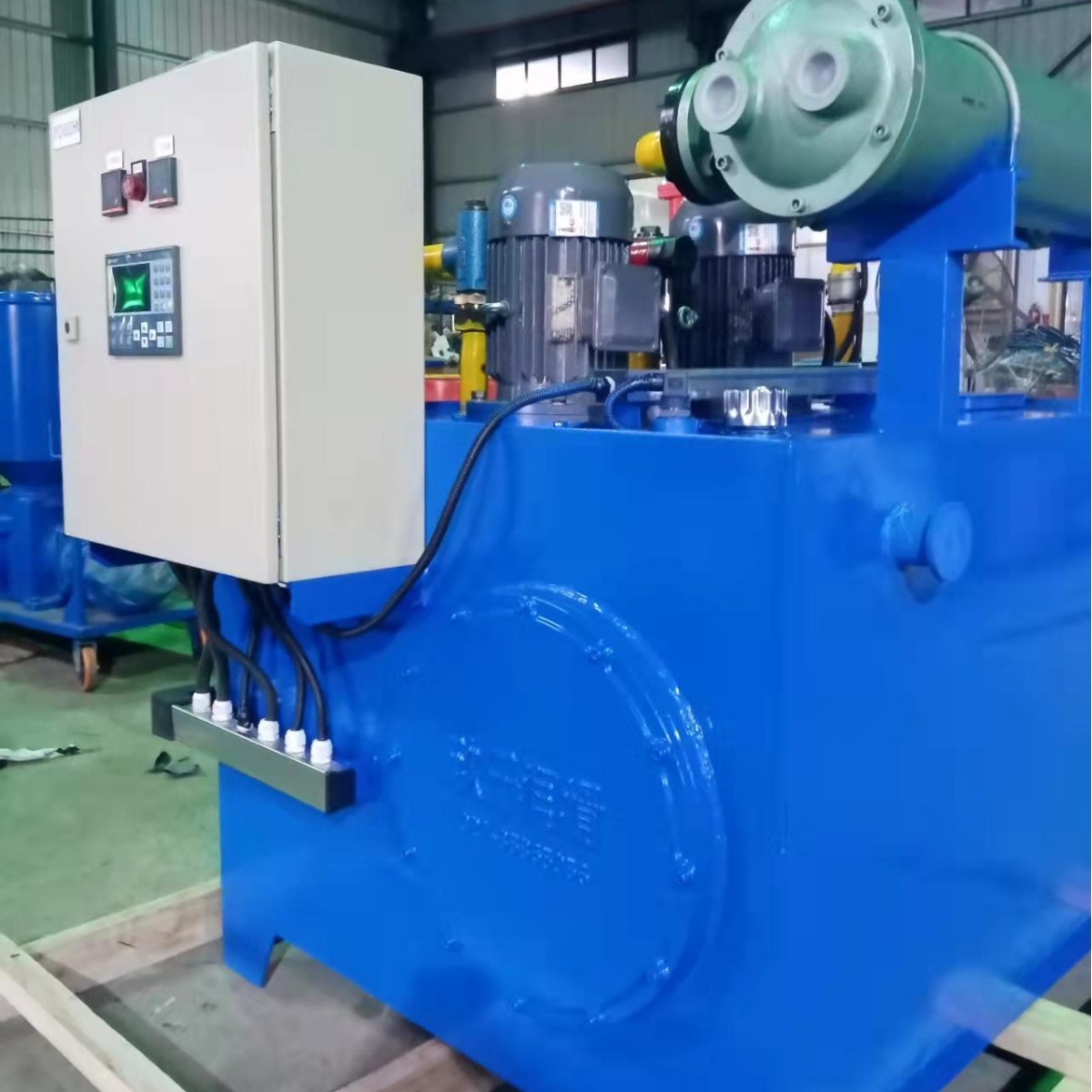 GXYZ-A2.5/100型高(低)压稀油站,稀油润滑站。