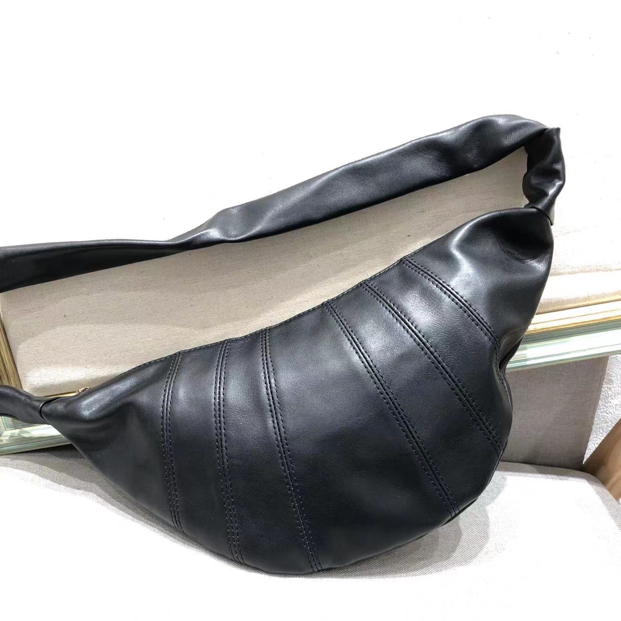 Genuine Top Grain Cowhide Leather Handmade Crescent Bag, Moon Bag, Chest Bag, Shoulder Bag, Crossbody Bag For Women - Thumbnail 5