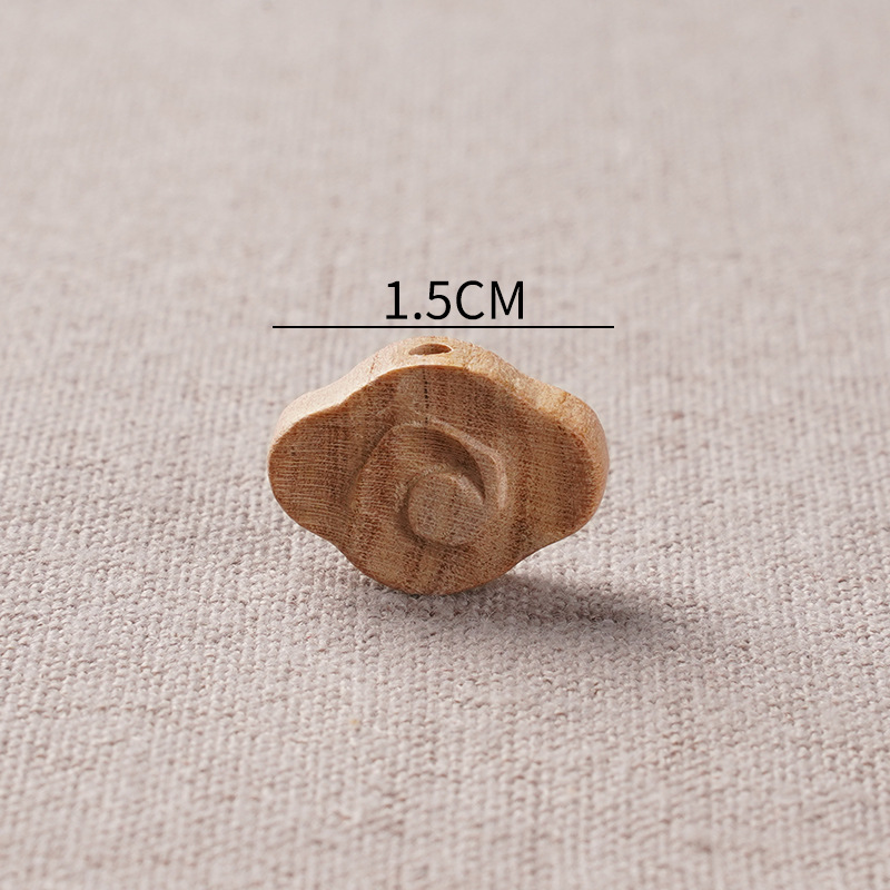 Original color peach wood small auspicious cloud