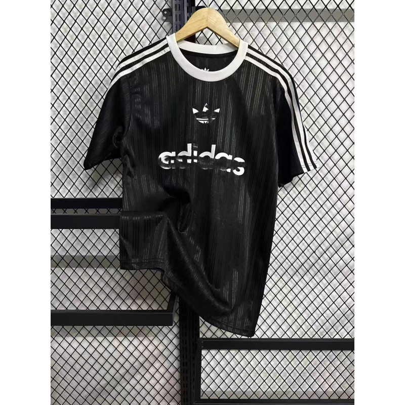 2526 新しいファン速乾性通気性半袖ラウンドネックサッカーユニフォームスポーツ Tシャツドロップシッピング|undefined