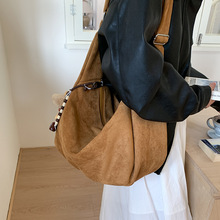松弛感复古麂皮绒包包女2025秋冬新款通勤单肩包休闲大容量斜挎包