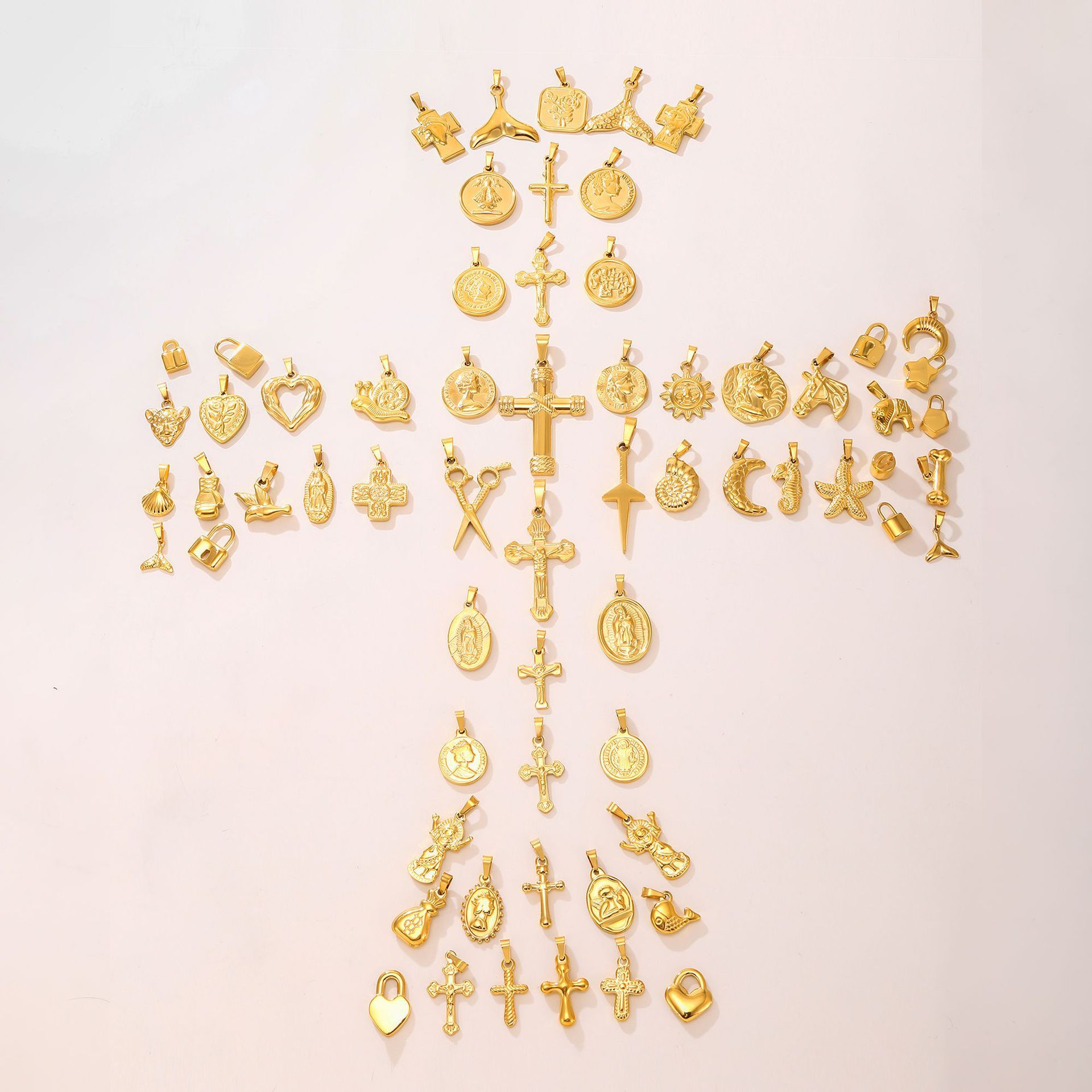 Europa y América de moda DIY accesorios colgante colección red de acero inoxidable 18K joyas collares de oro real al por mayor