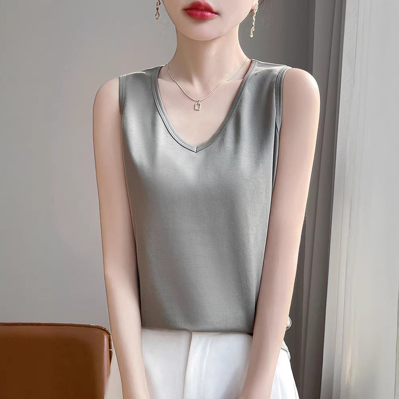 Cooling Silk Cotton Pure Cotton Camisole for Women, V-Neck Solid Color Sleeveless Base Top with Wide Shoulder Straps, Suitable for Pairing with a Blazer Cooling Silk Cotton Pure Cotton Camisole for Women, V-Neck Solid Color Sleeveless Base Top with Wide Shoulder Straps, Suitable for Pairing with a Blazer