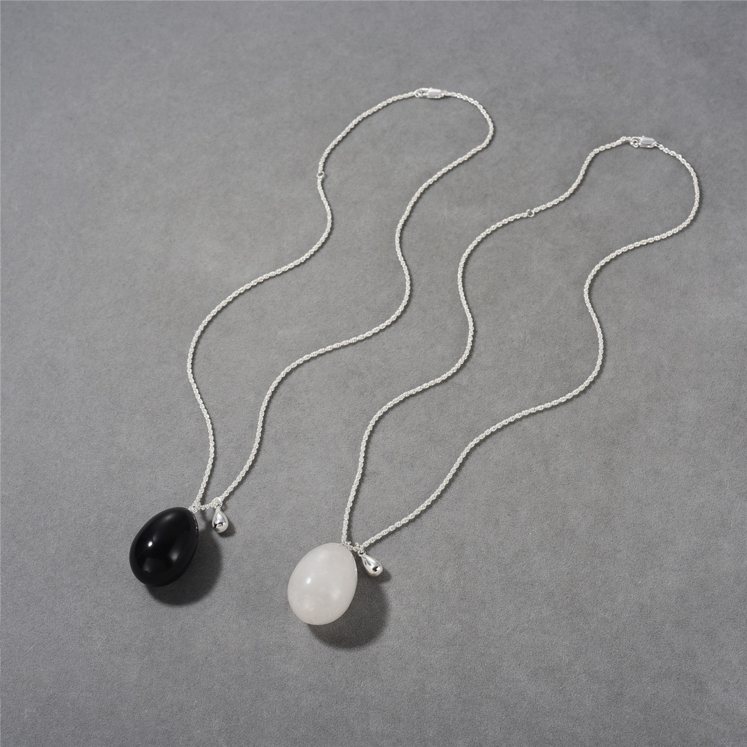 Style Simple Ovale Laiton Placage Or Blanc Plaqué Pendentif display picture 3