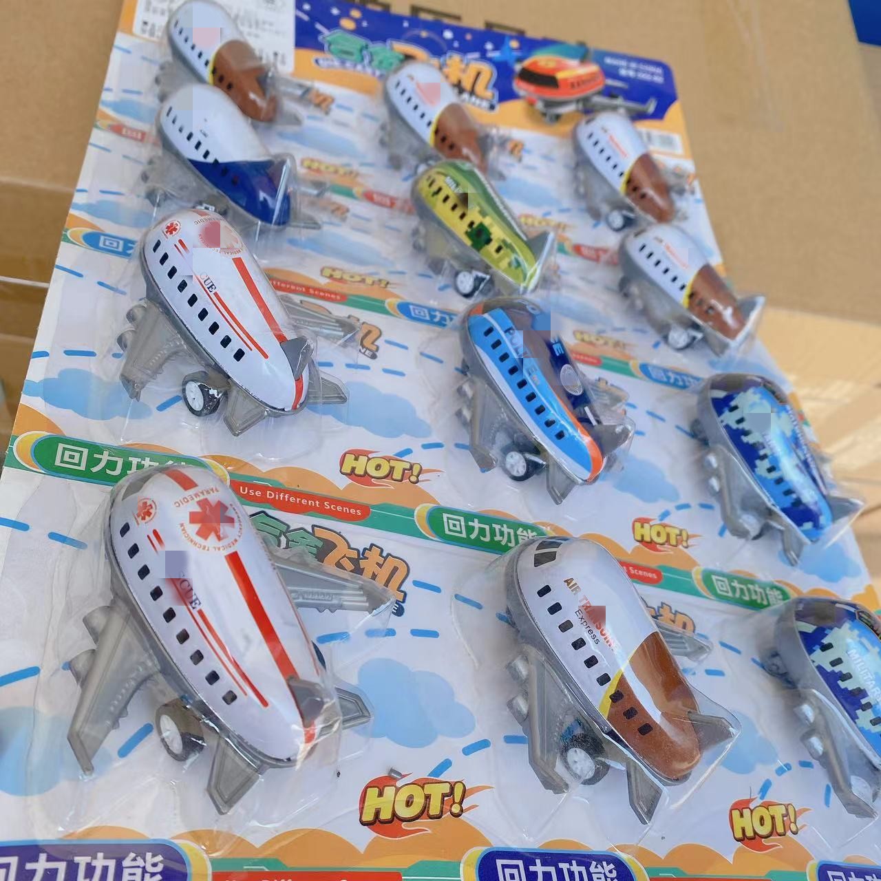 Juguetes para niños nuevos modelos de aviones de aleación de tablero colgante aviones pequeños juguetes para niños regalos de 2 yuanes al por mayor
